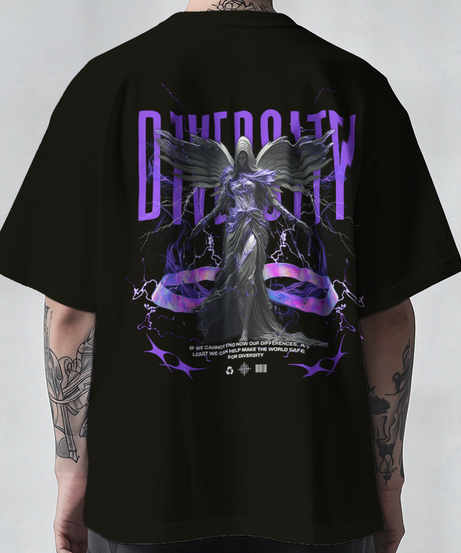 Camiseta Hidden Badge